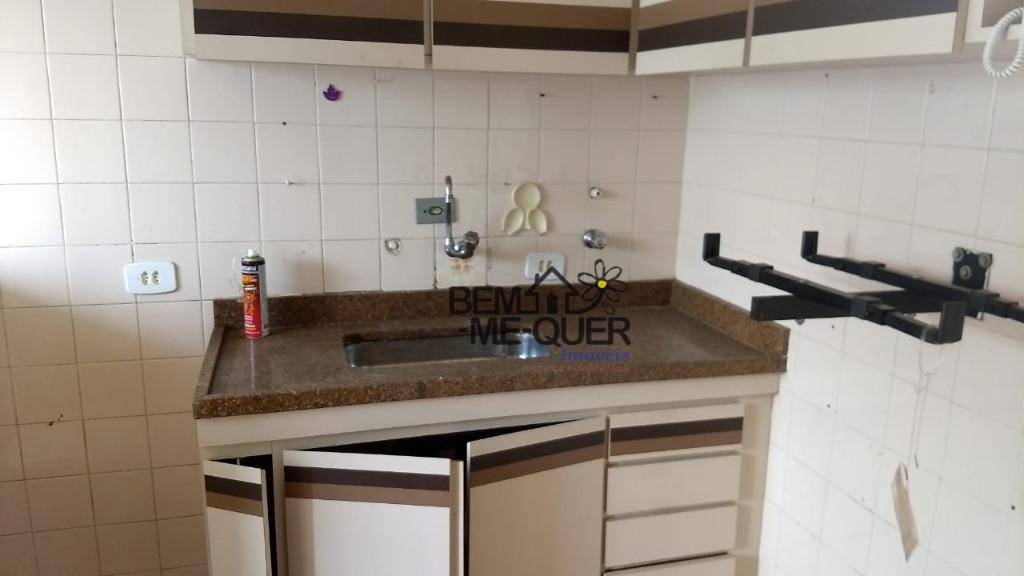 Apartamento à venda com 2 quartos, 60m² - Foto 7