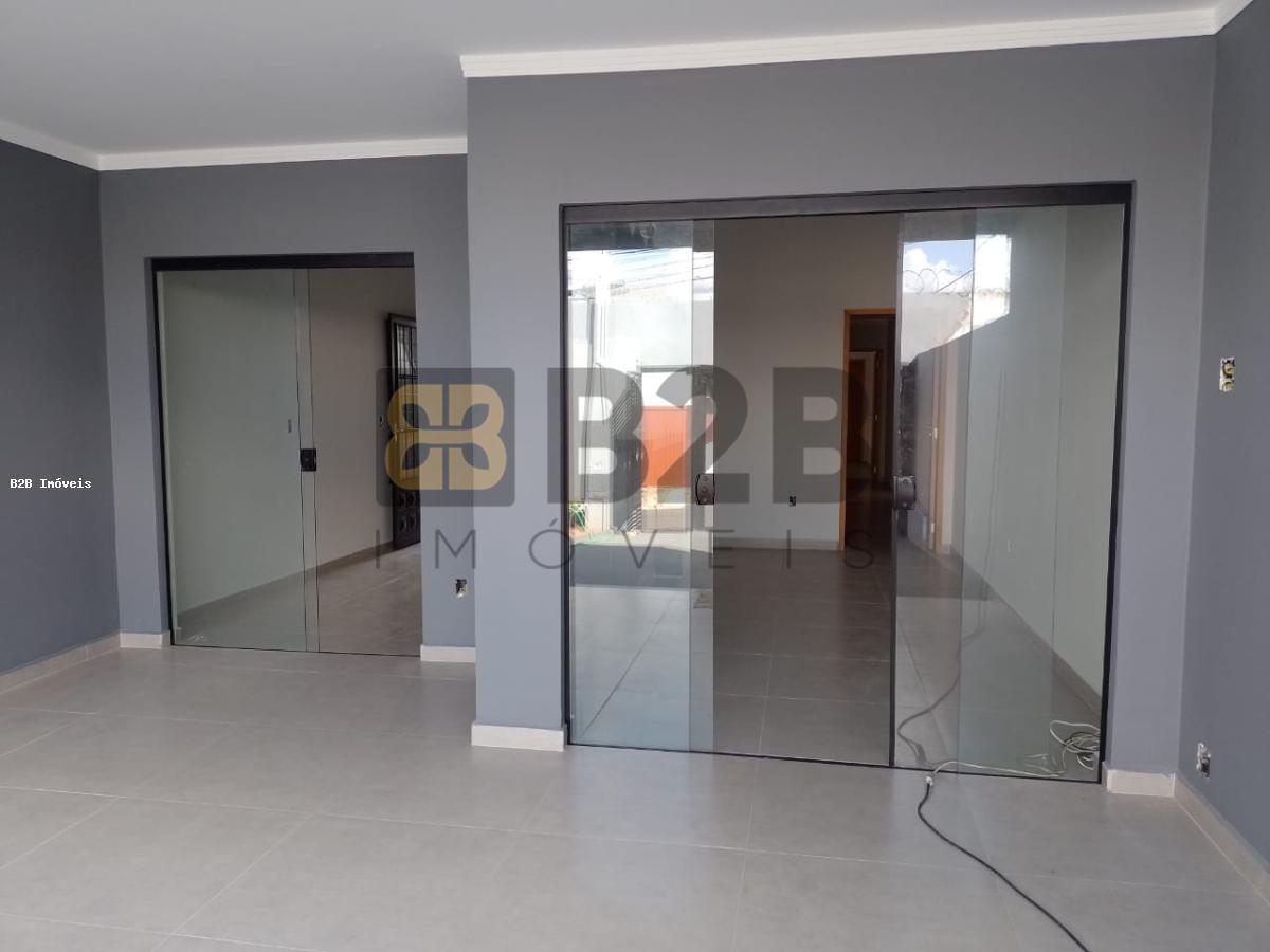 Casa à venda com 3 quartos, 120m² - Foto 4