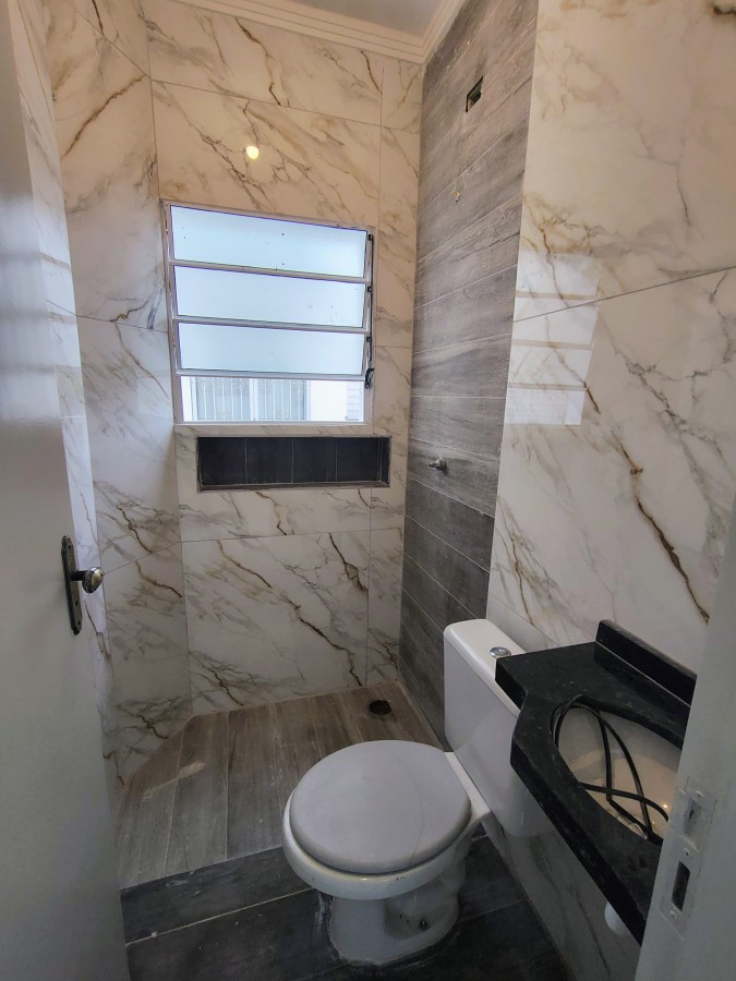 Casa à venda com 2 quartos, 60m² - Foto 17