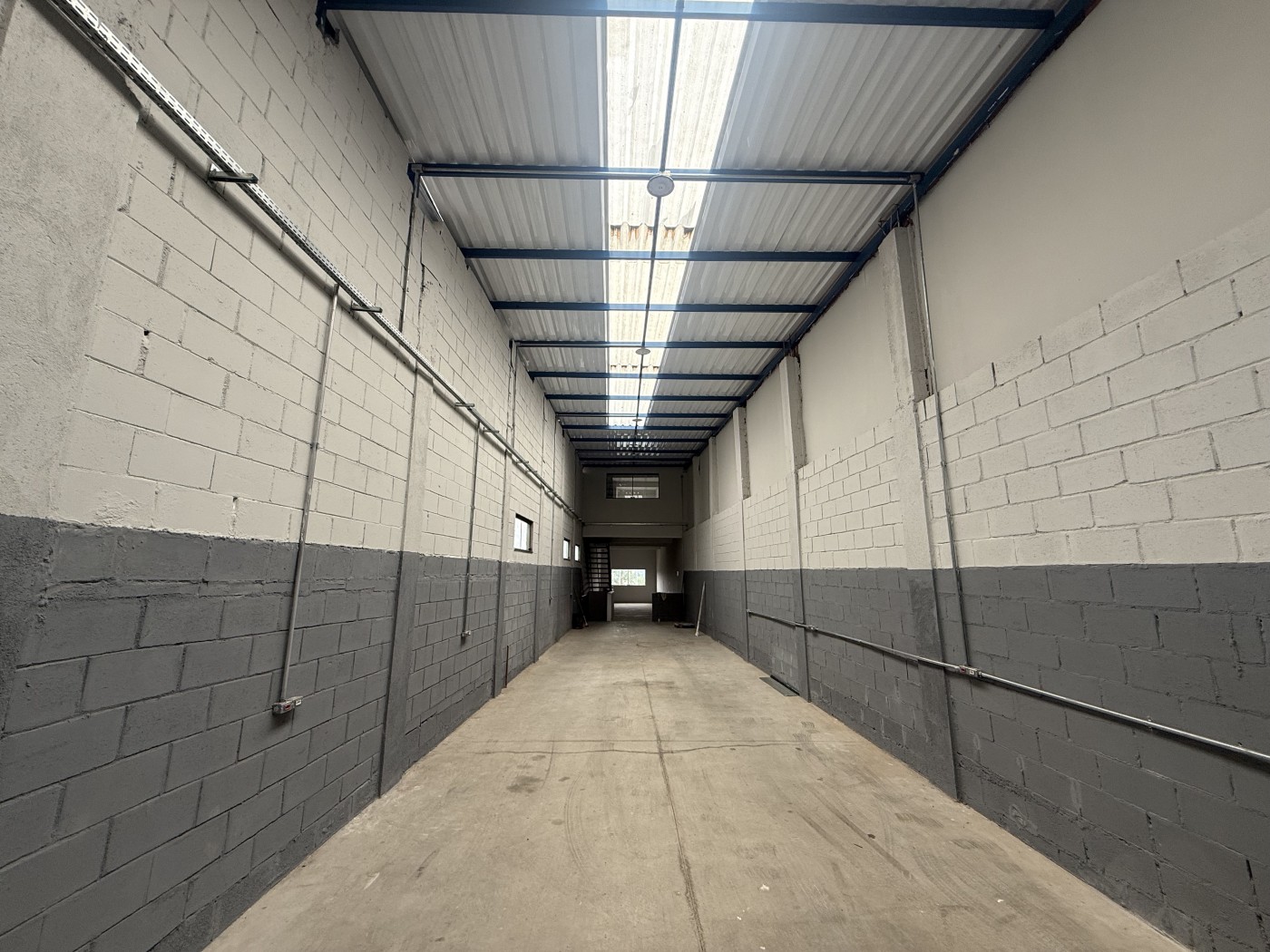 Depósito-Galpão-Armazém à venda, 390m² - Foto 5