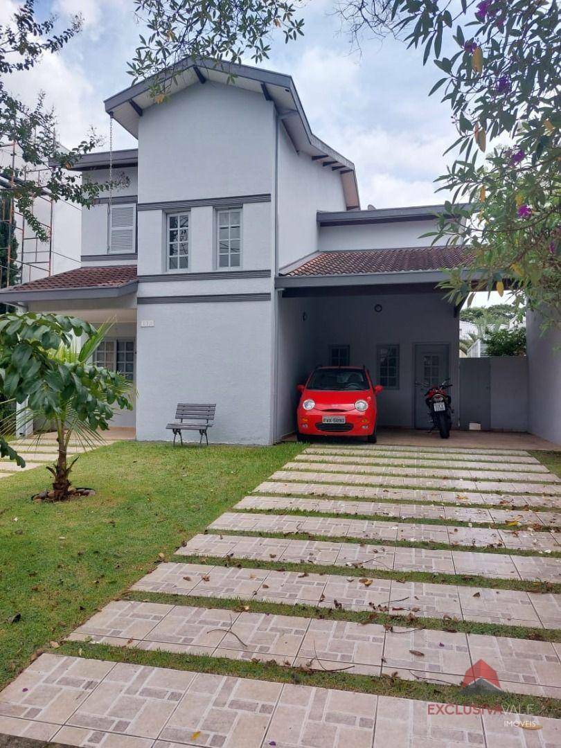 Casa de Condomínio à venda com 5 quartos, 222m² - Foto 1