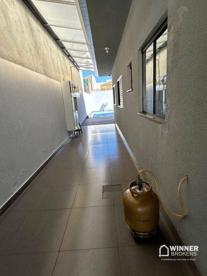 Casa à venda com 2 quartos, 70m² - Foto 11