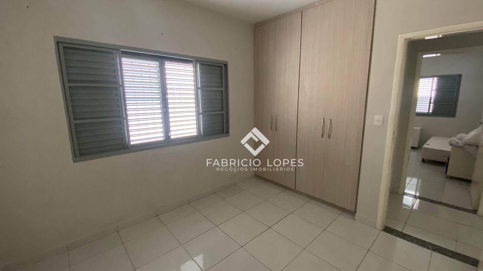 Casa à venda com 3 quartos, 179m² - Foto 11