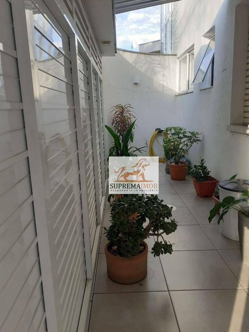 Casa de Condomínio à venda com 3 quartos, 250m² - Foto 10