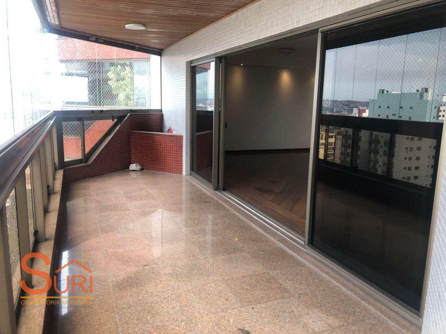 Apartamento à venda com 4 quartos, 325m² - Foto 3