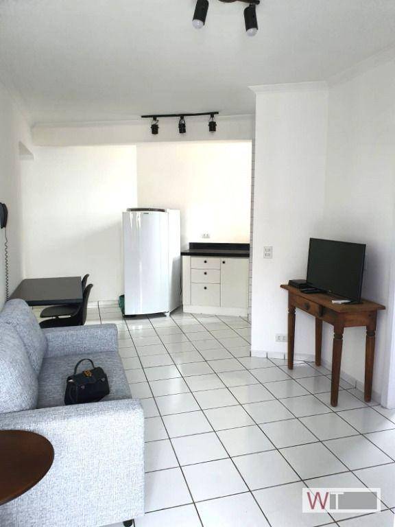 Apartamento para alugar com 1 quarto, 37m² - Foto 6