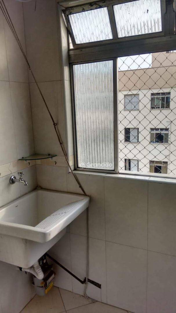 Apartamento à venda com 2 quartos, 61m² - Foto 13