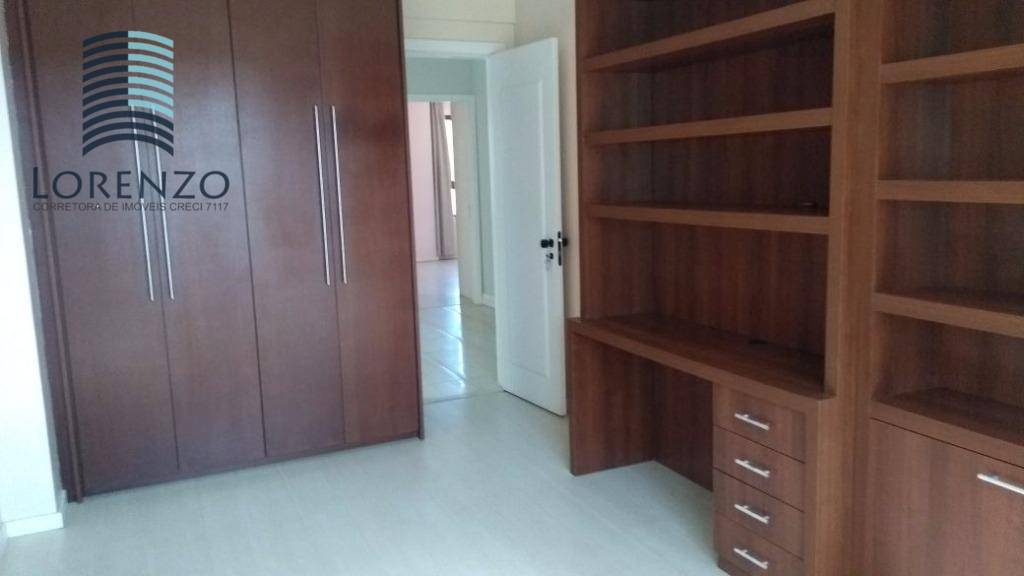 Apartamento à venda com 5 quartos, 214m² - Foto 3