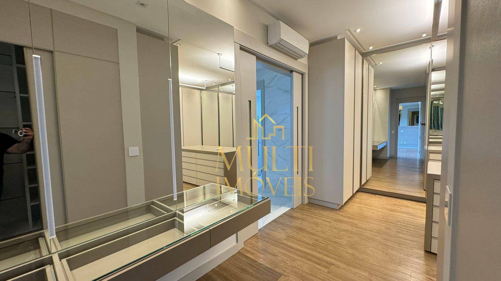 Sobrado à venda com 5 quartos, 754m² - Foto 18