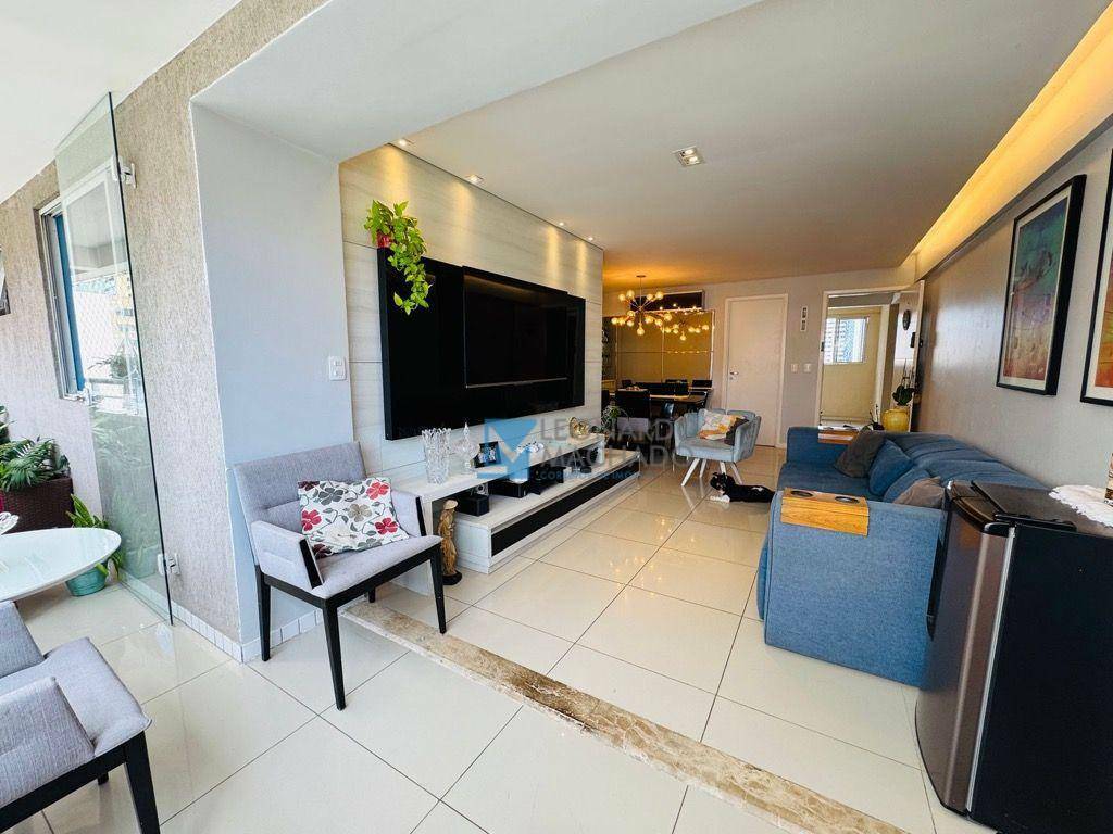 Apartamento à venda com 3 quartos, 110m² - Foto 4