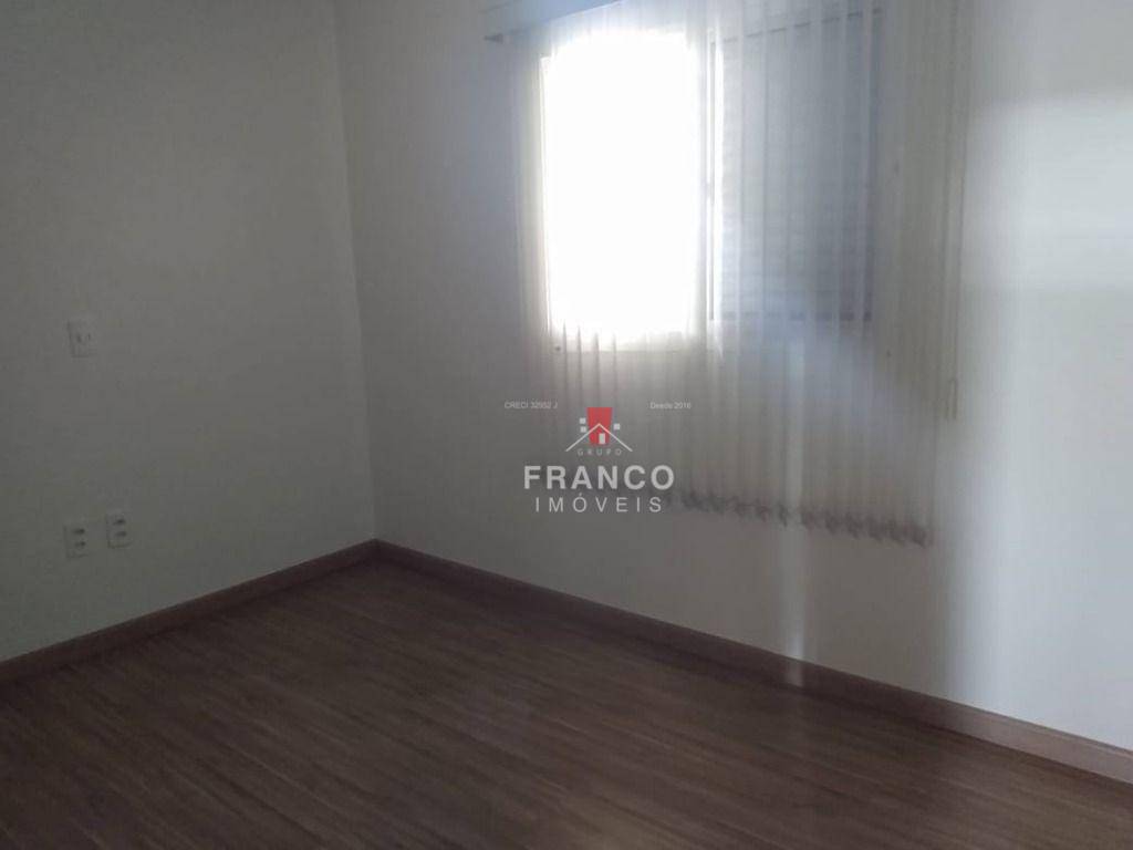 Casa à venda com 3 quartos, 146m² - Foto 10