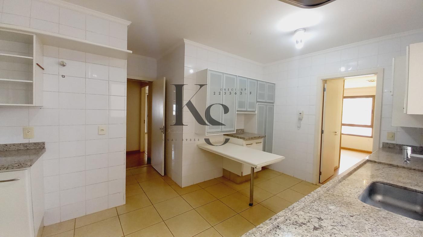 Apartamento à venda com 3 quartos, 188m² - Foto 4