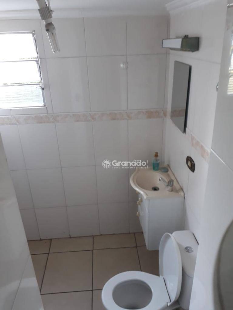 Apartamento à venda com 2 quartos, 63m² - Foto 3