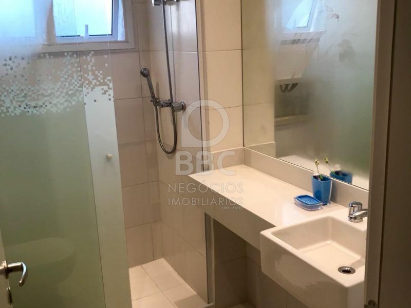 Apartamento à venda com 3 quartos, 234m² - Foto 35