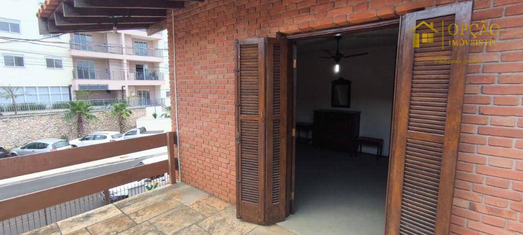 Casa à venda com 3 quartos, 204m² - Foto 9