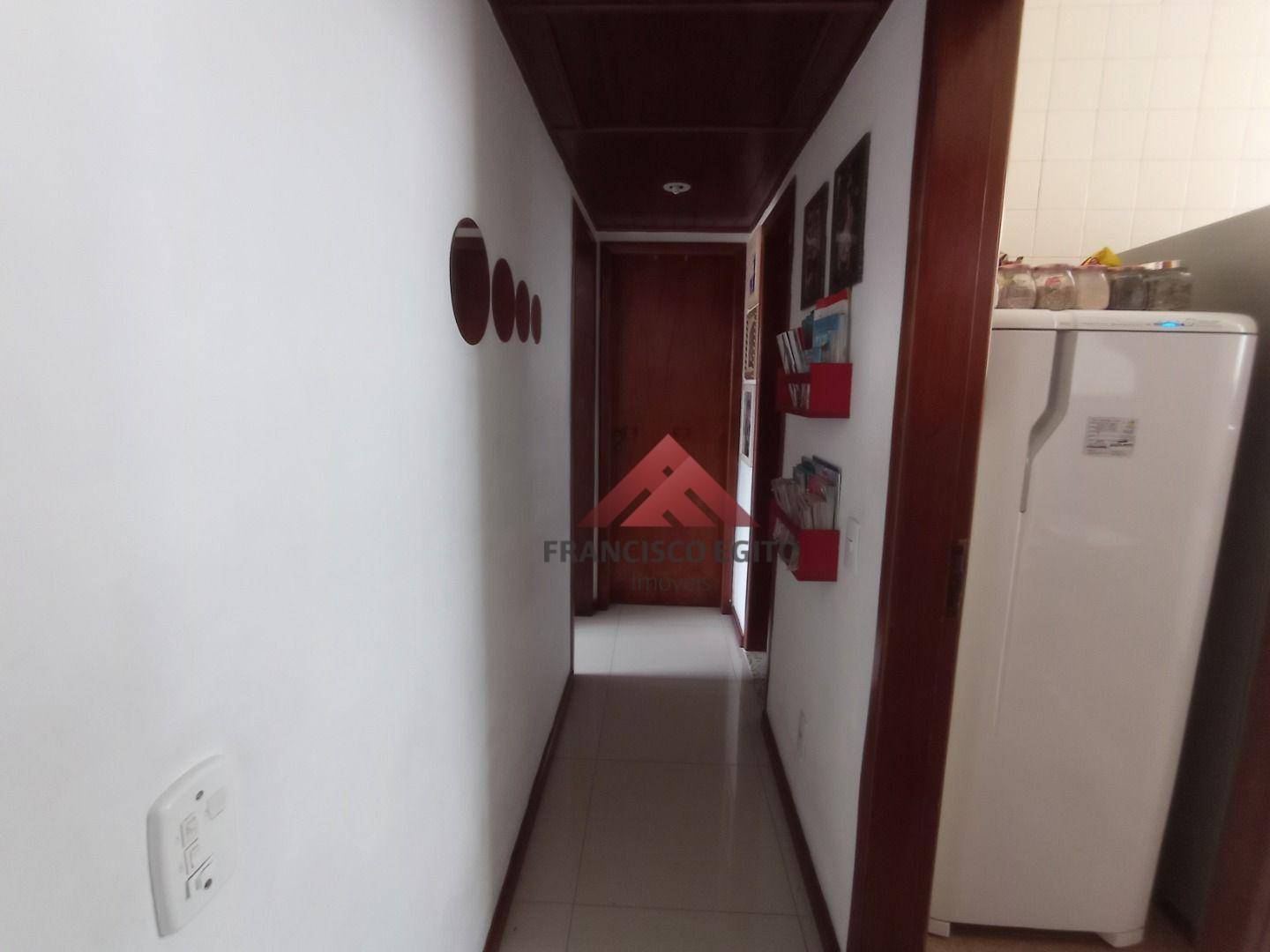 Apartamento à venda com 2 quartos, 66m² - Foto 11