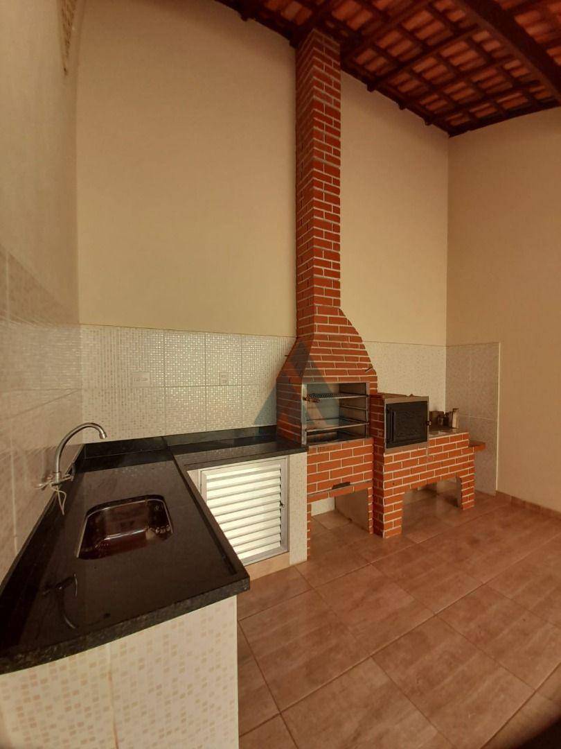 Casa, 3 quartos, 247 m² - Foto 3