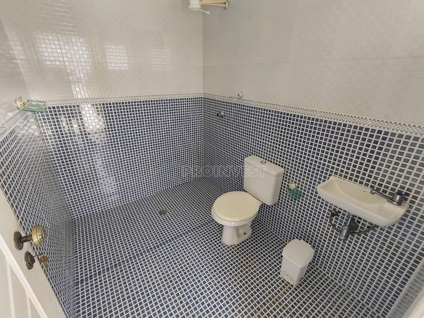 Casa de Condomínio à venda com 3 quartos, 230m² - Foto 33