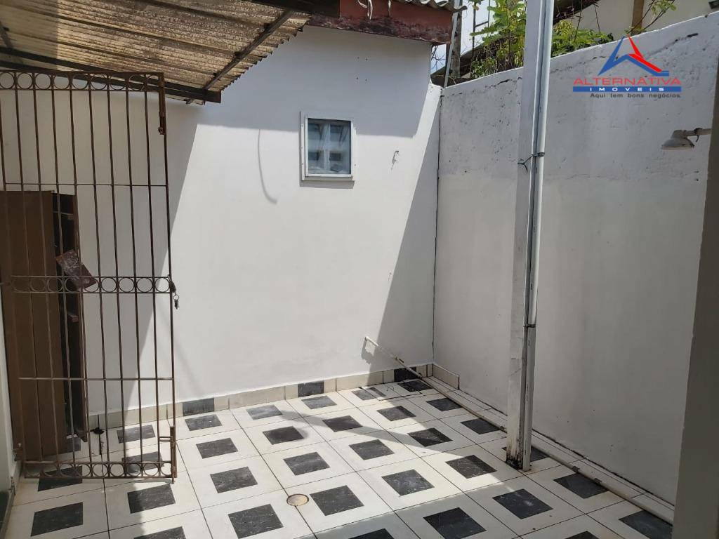 Casa à venda com 2 quartos, 96m² - Foto 14