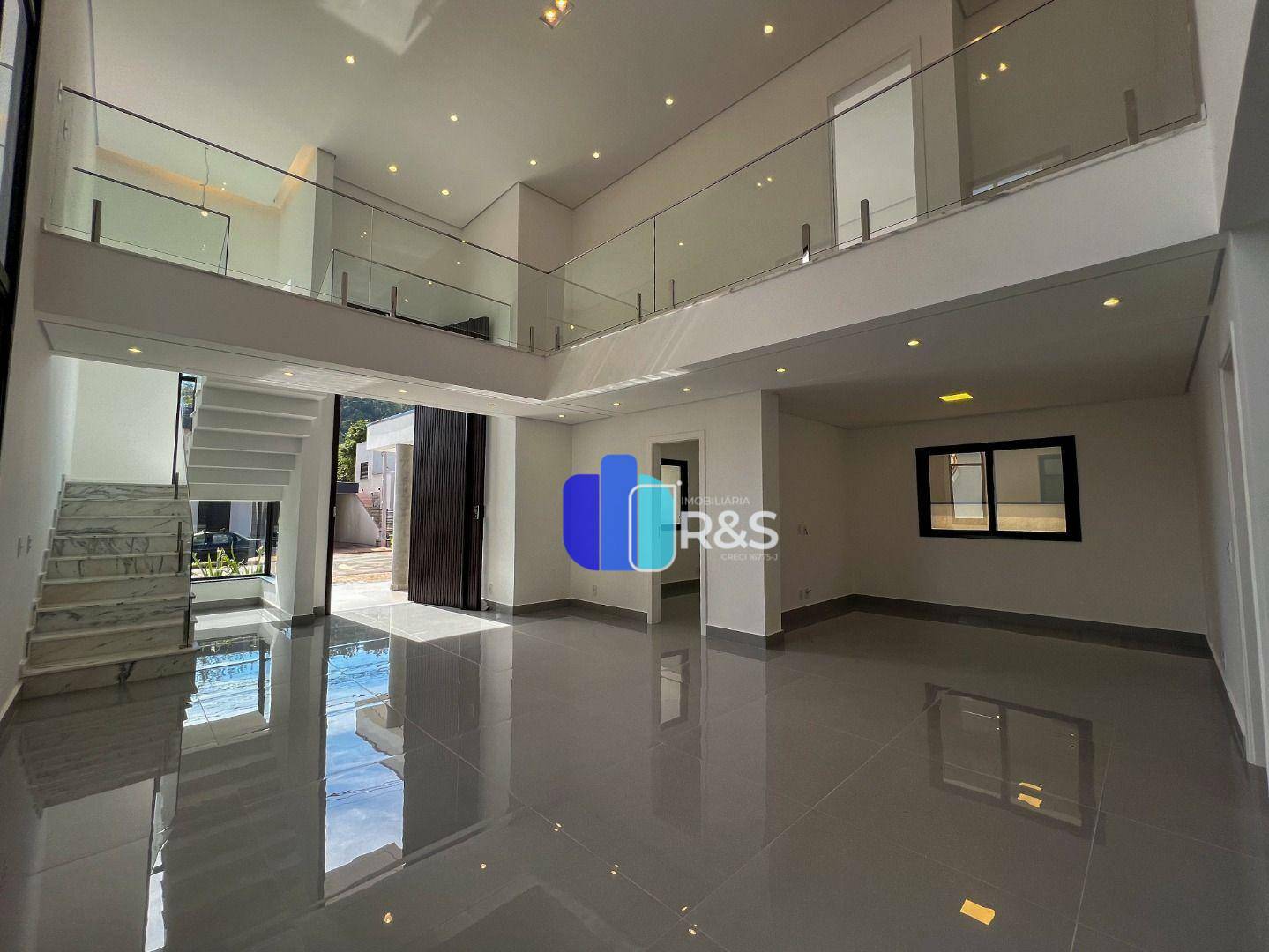 Casa de Condomínio à venda com 3 quartos, 275m² - Foto 5