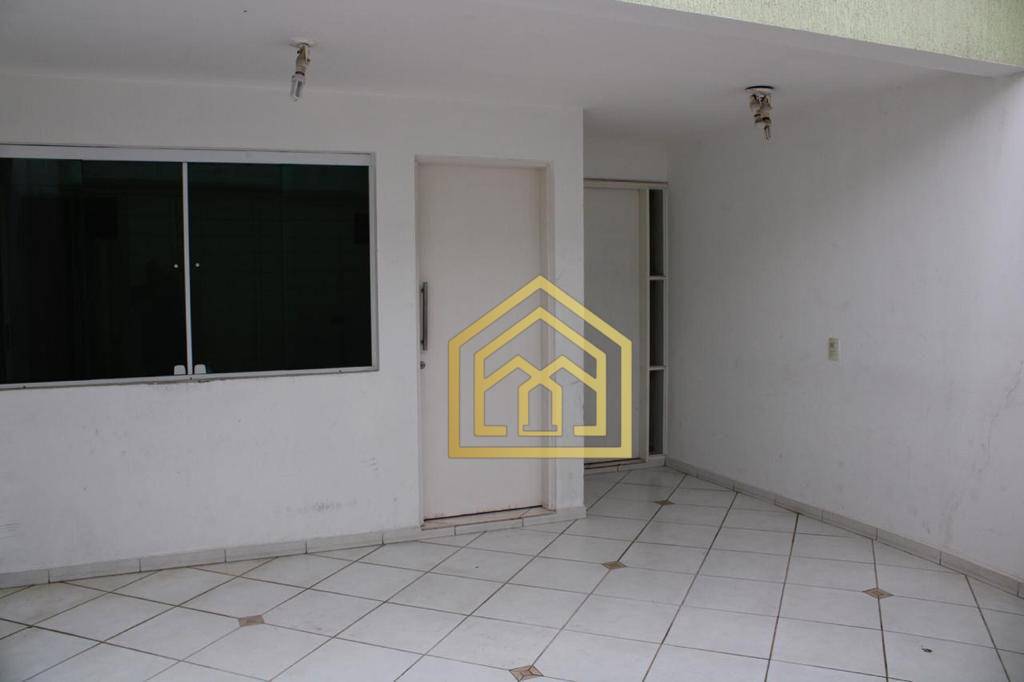 Sobrado à venda com 4 quartos, 220m² - Foto 45