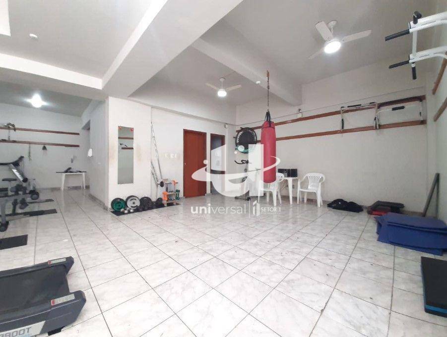 Apartamento para alugar com 2 quartos, 72m² - Foto 8