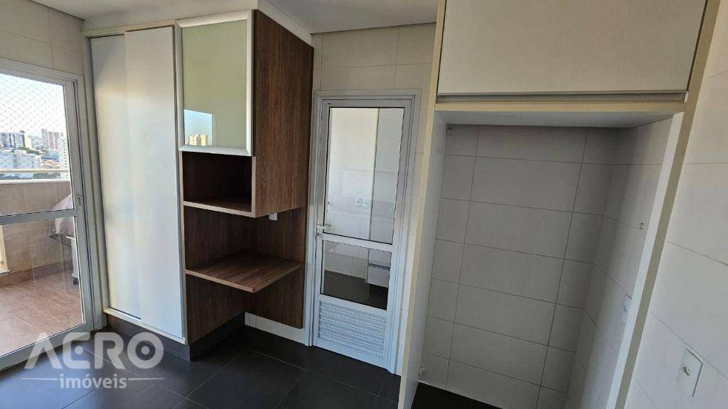 Apartamento para alugar com 3 quartos, 180m² - Foto 15