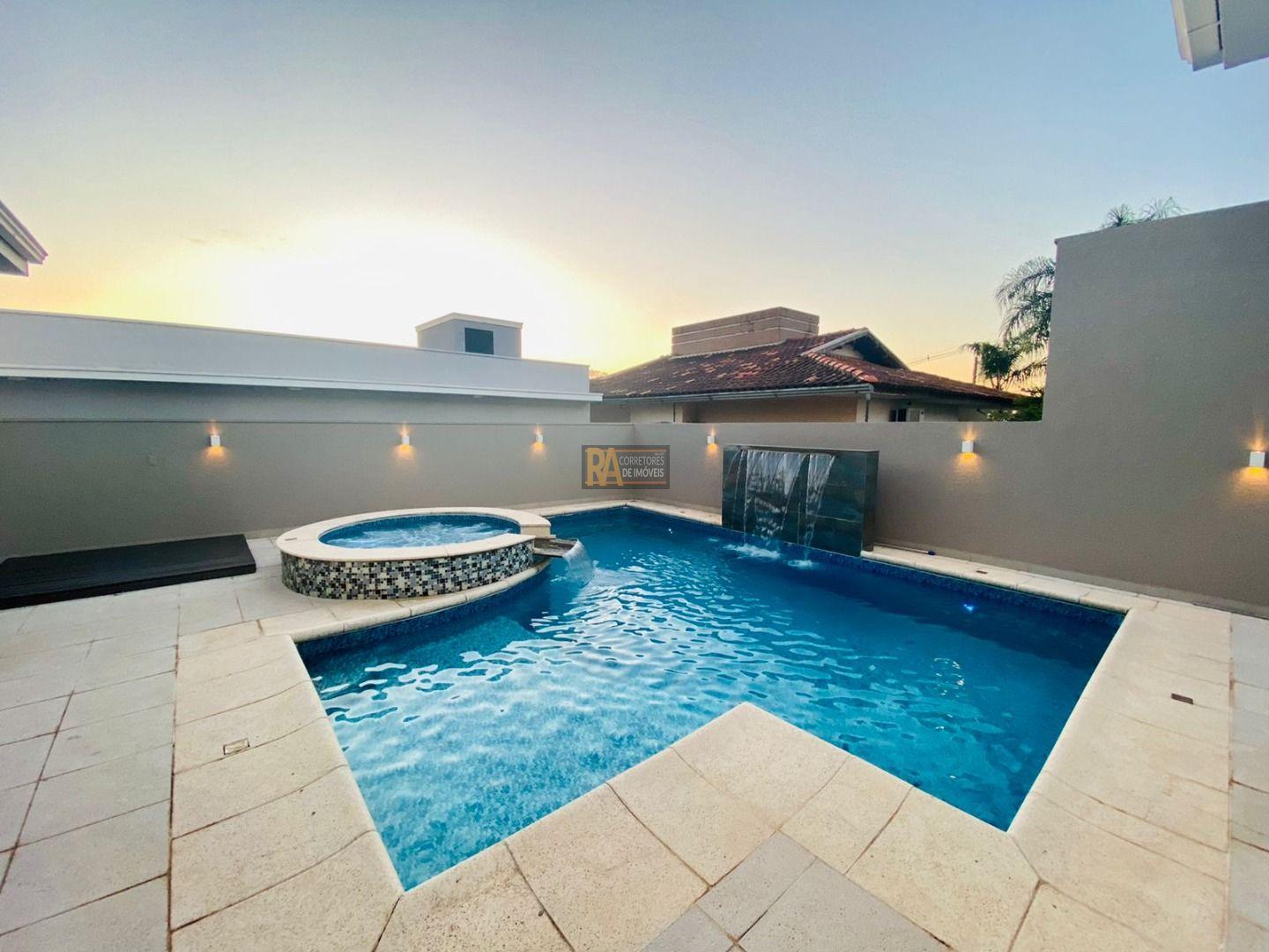 Casa à venda com 3 quartos, 300m² - Foto 42