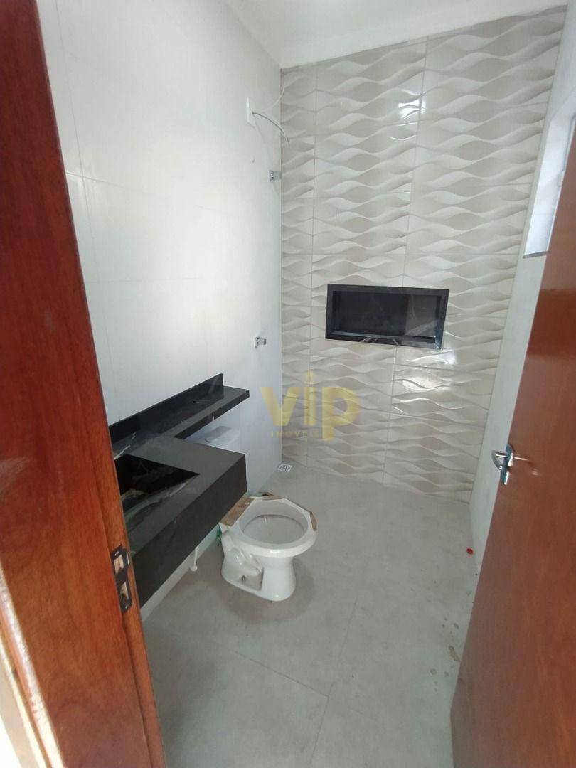 Casa à venda com 3 quartos, 150m² - Foto 2