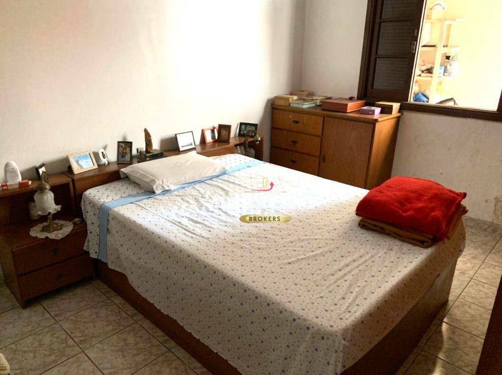 Casa à venda com 3 quartos, 259m² - Foto 19