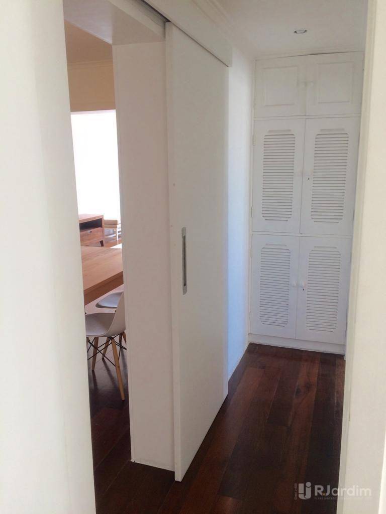 Apartamento para alugar com 3 quartos, 150m² - Foto 18