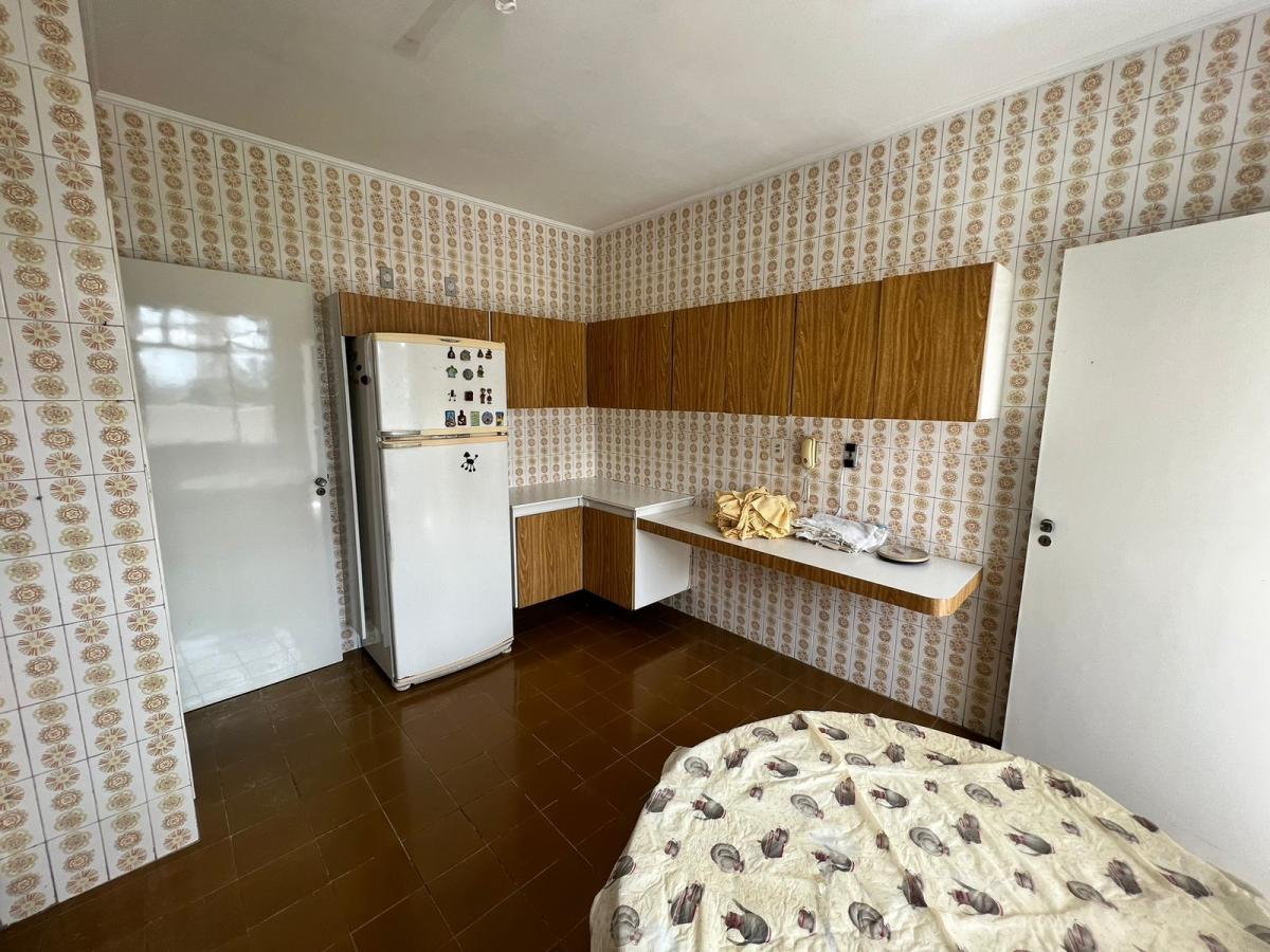 Apartamento à venda com 4 quartos, 175m² - Foto 8