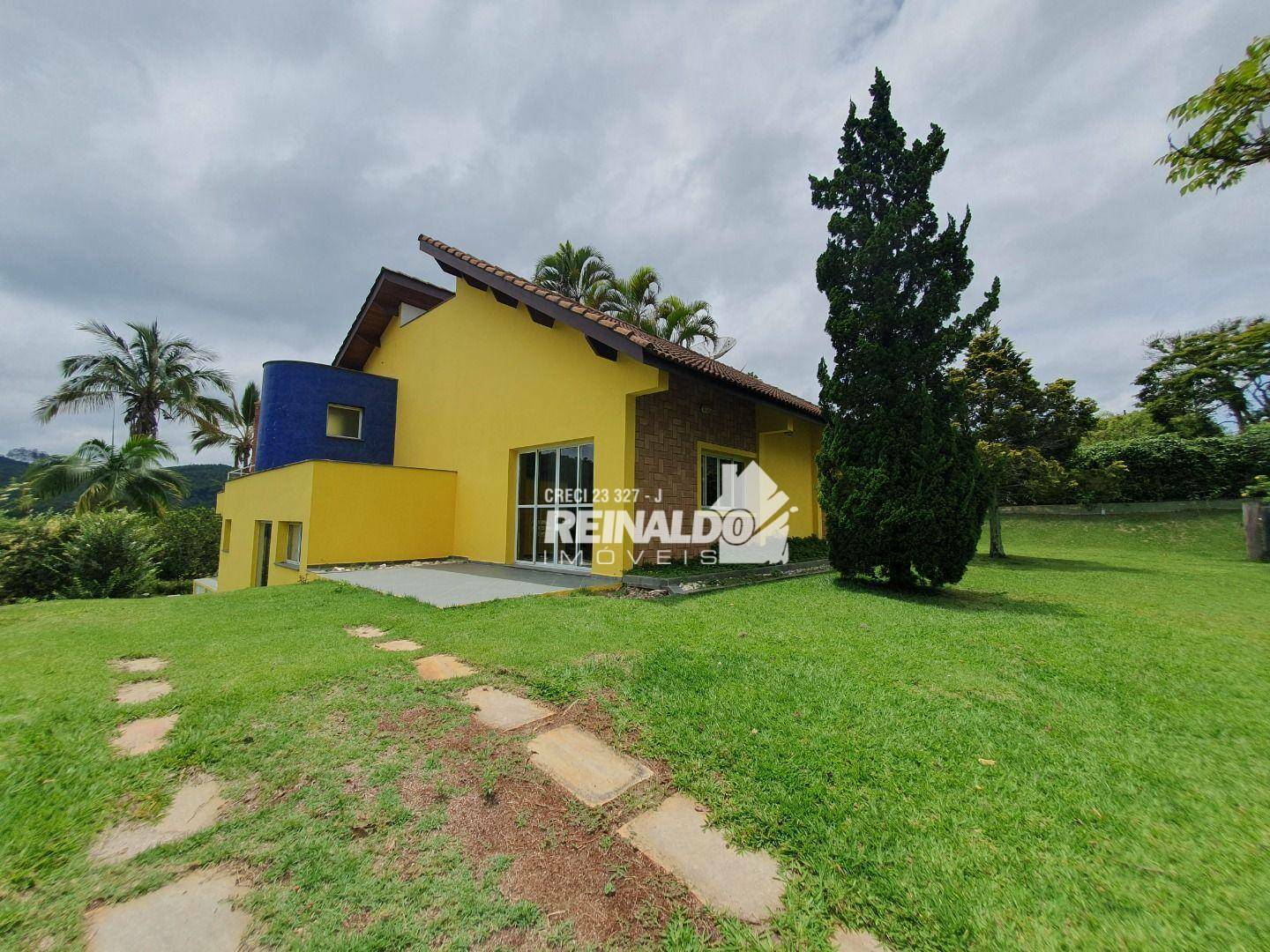 Casa de Condomínio à venda com 4 quartos, 440m² - Foto 2