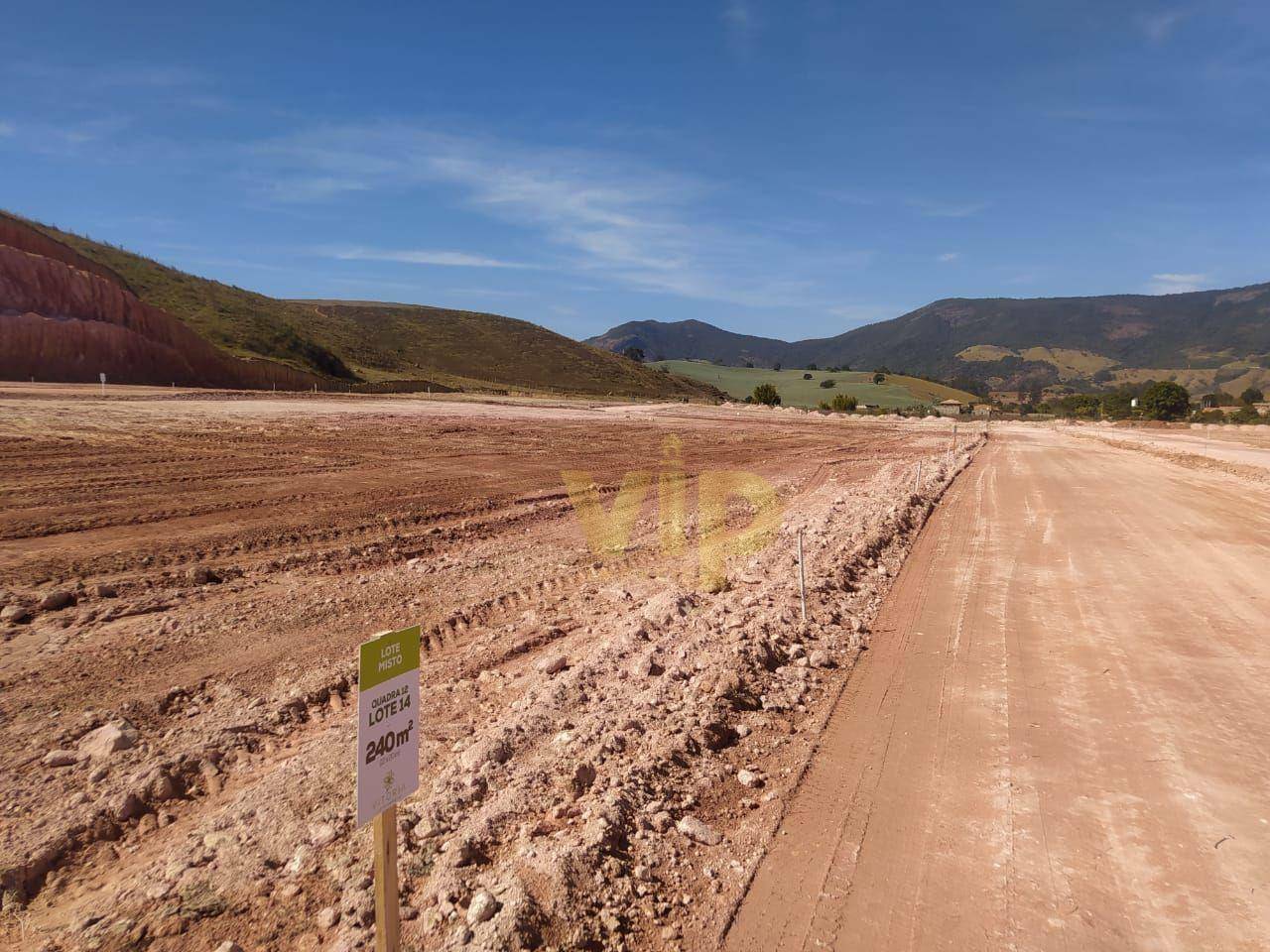 Terreno à venda, 240M2 - Foto 1