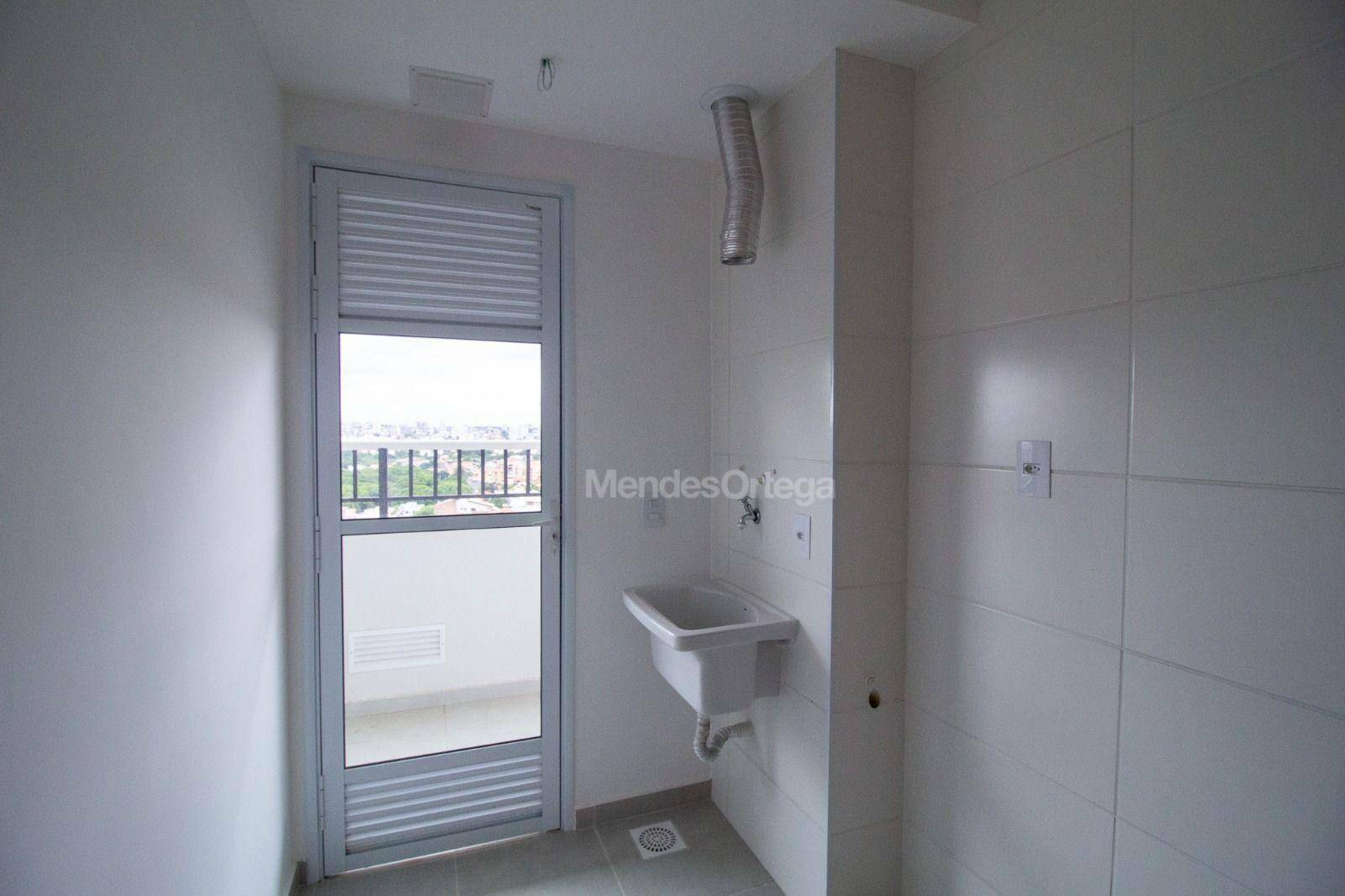 Apartamento à venda com 2 quartos, 63m² - Foto 13