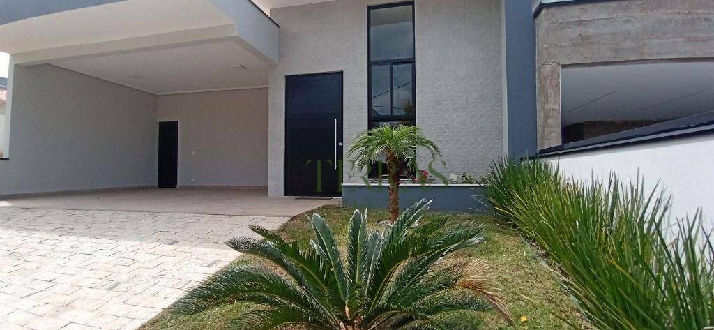 Casa de Condomínio à venda com 3 quartos, 180m² - Foto 2