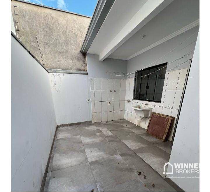 Casa à venda com 3 quartos, 99m² - Foto 4