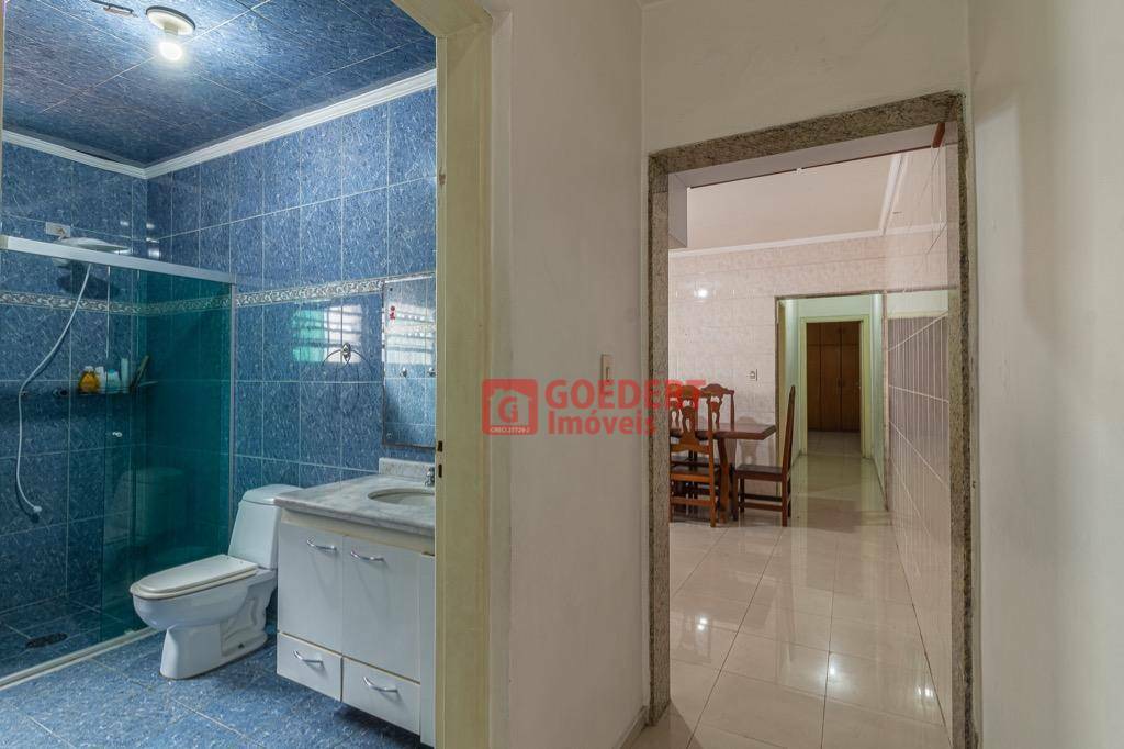 Casa à venda com 3 quartos, 320m² - Foto 17