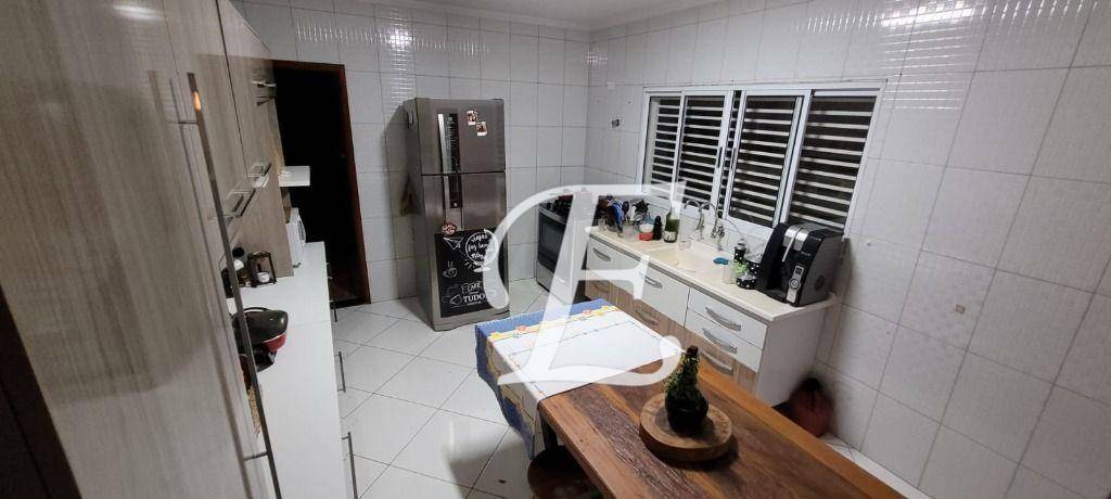 Casa à venda com 2 quartos, 130m² - Foto 20