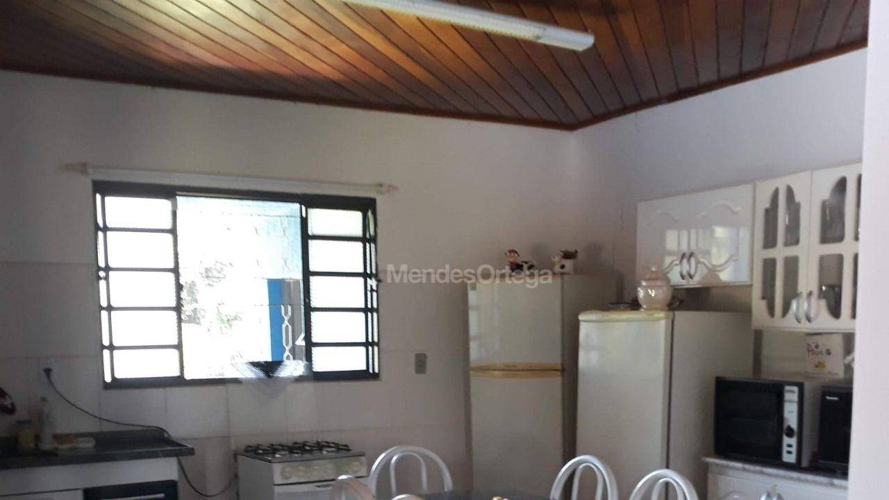 Chácara à venda com 3 quartos, 210m² - Foto 10