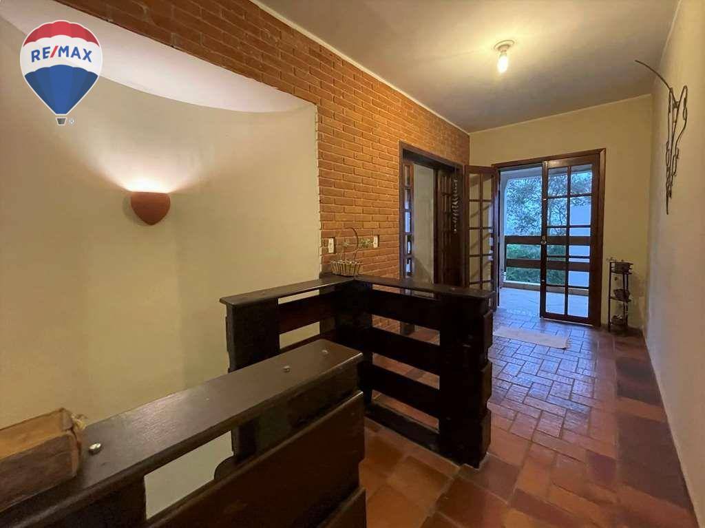 Casa para alugar com 5 quartos, 471m² - Foto 25