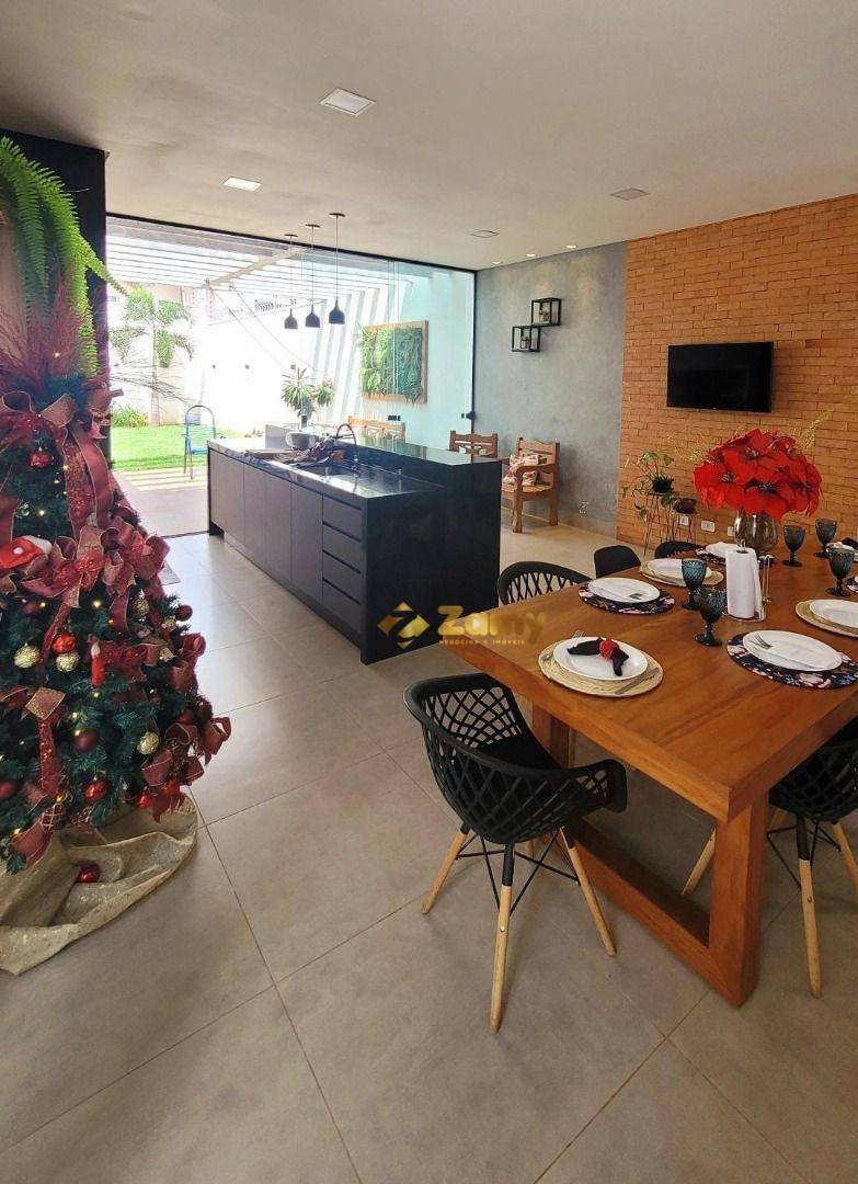 Casa à venda com 3 quartos, 205m² - Foto 10