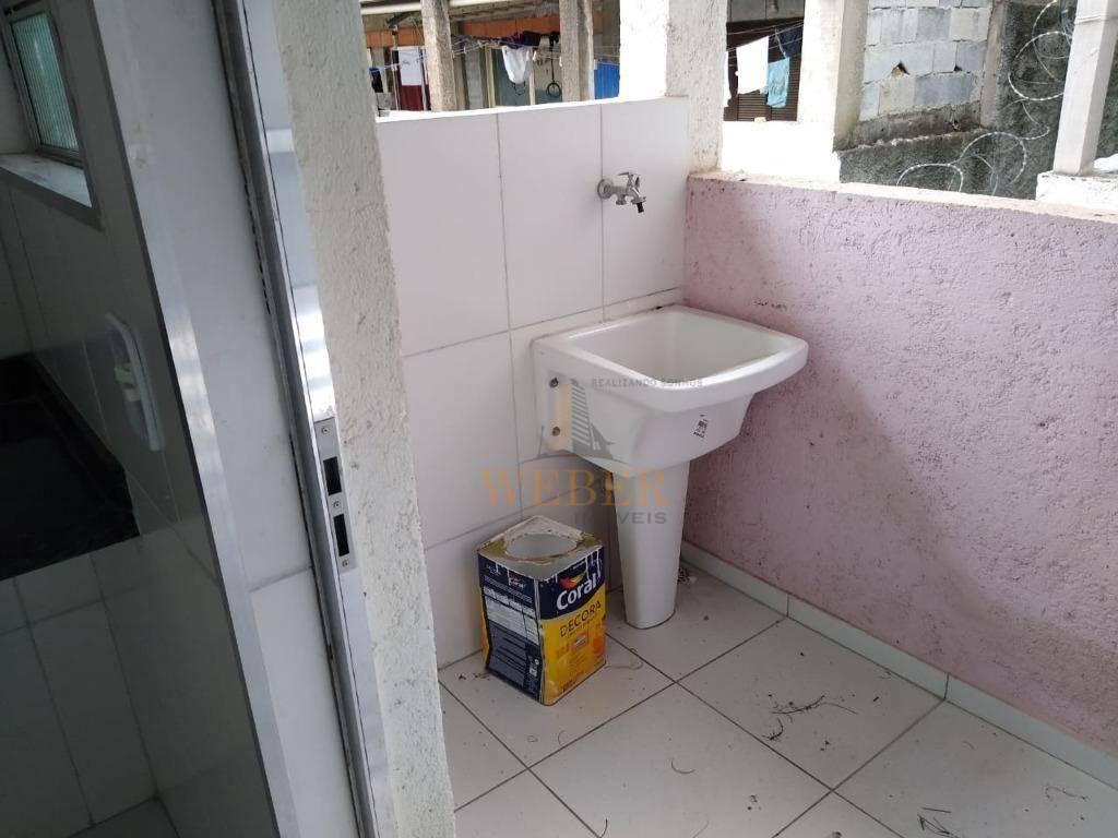 Casa de Condomínio à venda com 2 quartos, 50m² - Foto 2