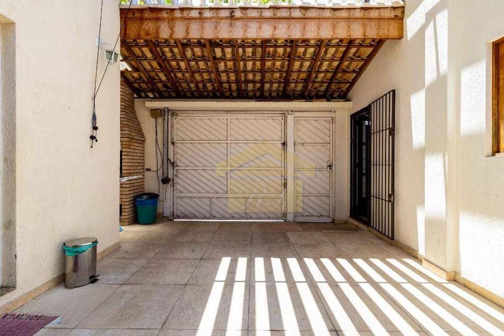 Sobrado à venda e aluguel com 3 quartos, 130m² - Foto 37