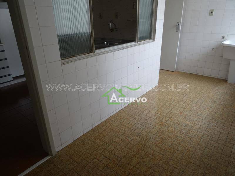 Apartamento à venda com 3 quartos, 157m² - Foto 12