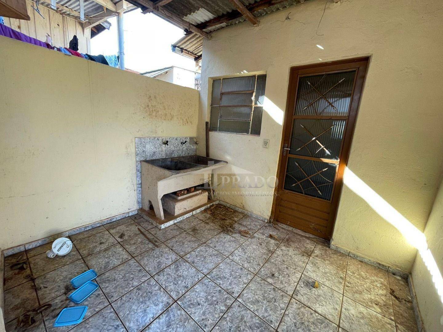 Casa à venda com 2 quartos, 130m² - Foto 5