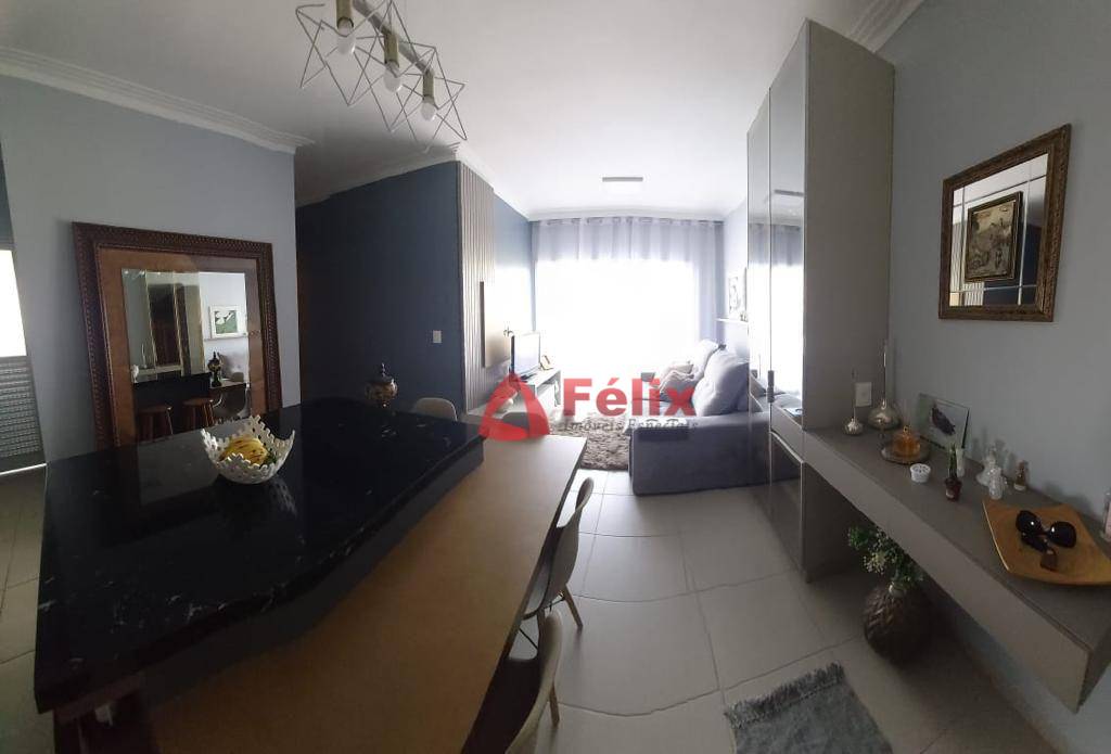 Apartamento à venda com 2 quartos, 74m² - Foto 1