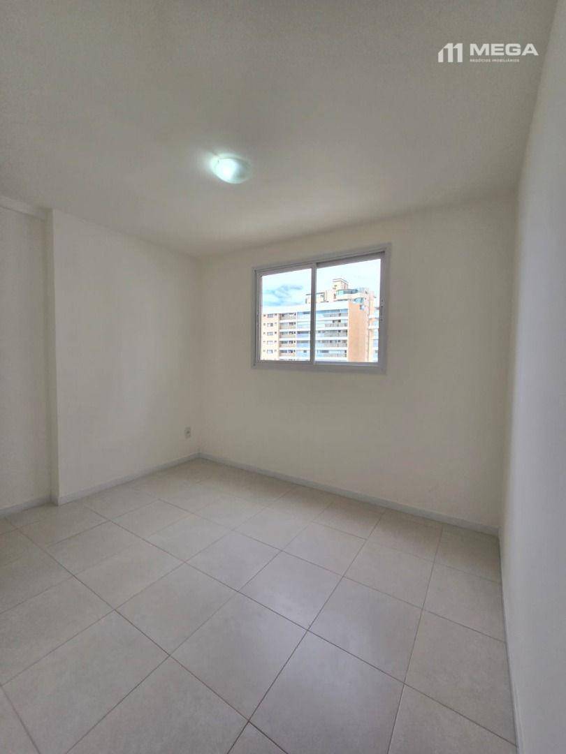 Apartamento à venda com 2 quartos, 66m² - Foto 10