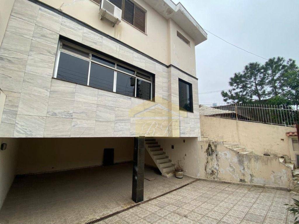 Sobrado à venda com 4 quartos, 300m² - Foto 2