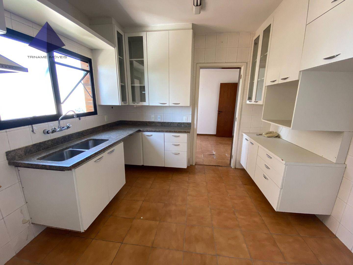 Apartamento à venda com 4 quartos, 274m² - Foto 10